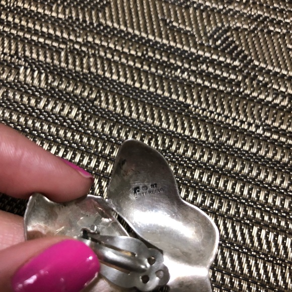 Lily flower sterling silver earrings - Picture 4 of 4